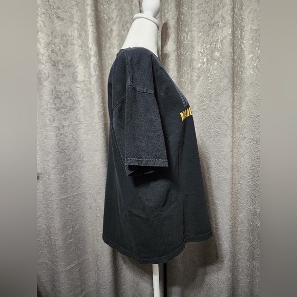 NM Zia Tee Shirt Large Black, Gold, Red - Picture 4 of 6